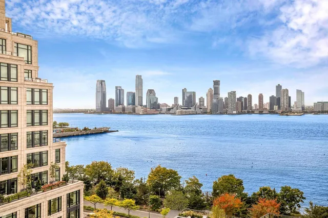 $2,825,000 | 450 Washington Street, Unit 522 | TriBeCa