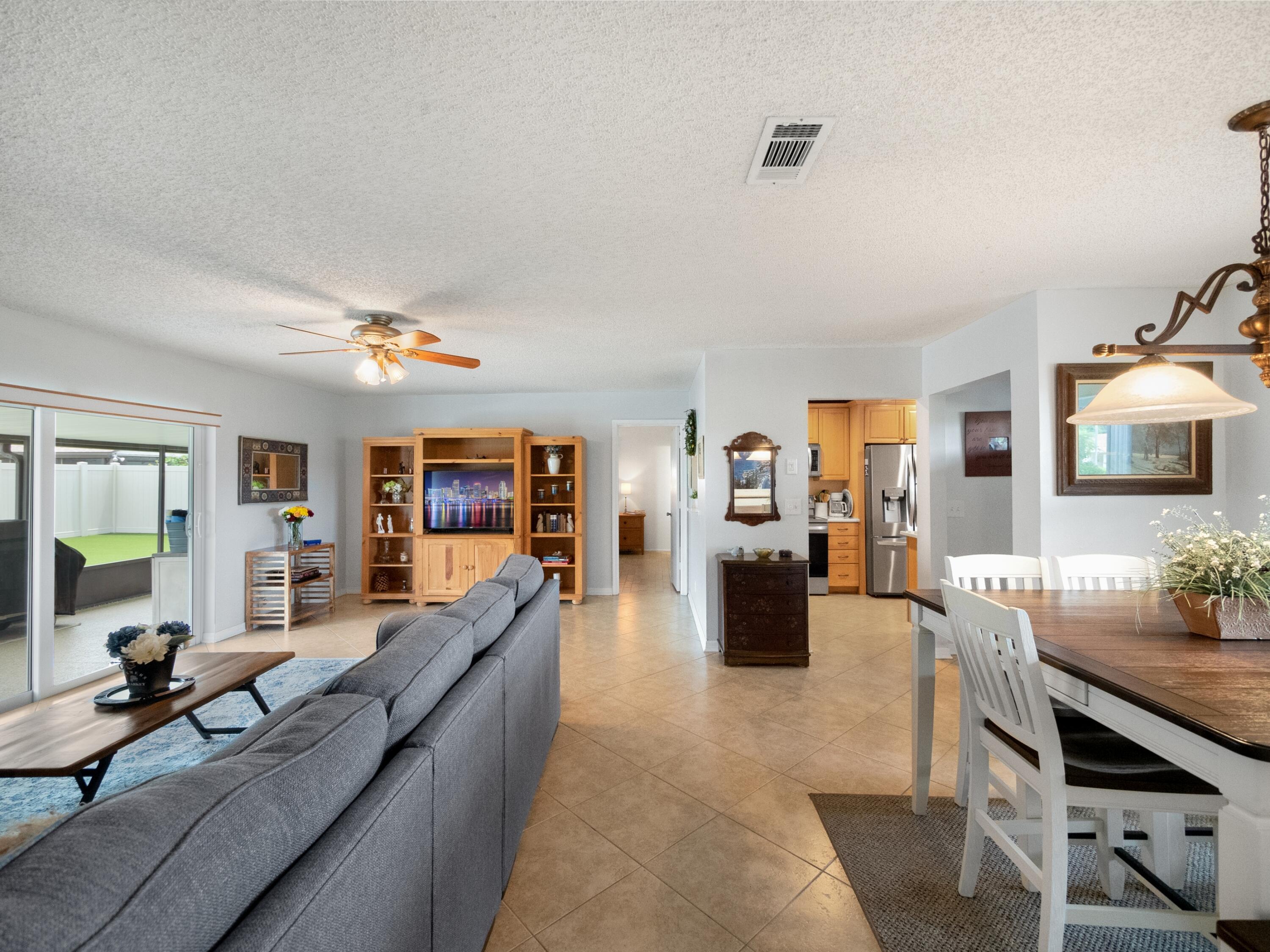 9536 Burlington Place Boca Raton, FL 33434 - Photo 8 of 20 Full View