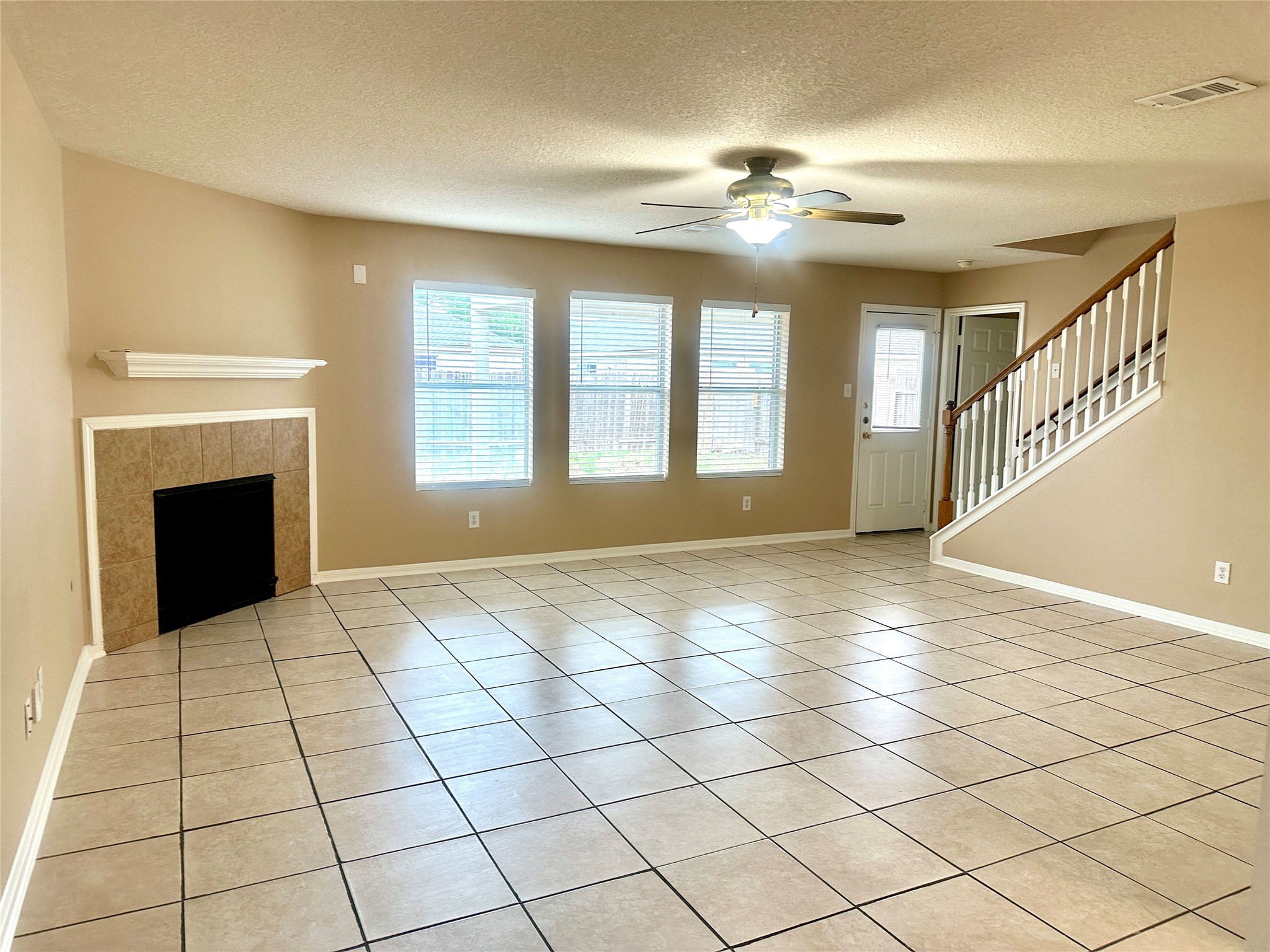 19618 Lighthouse Scene Lane Cypress, TX 77433 - Photo 2 of 13