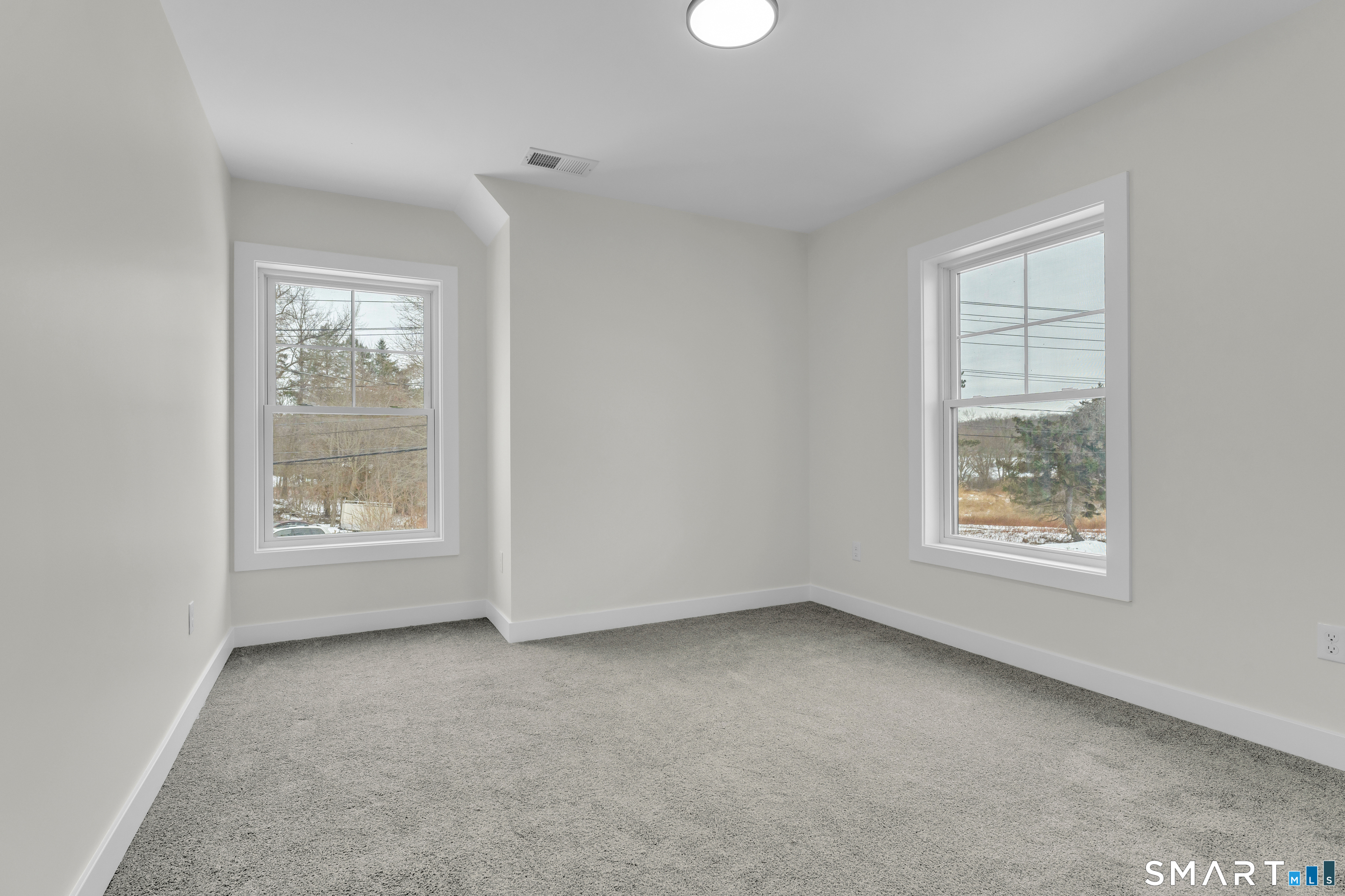 31 Drive Way Guilford, CT 06437 - Photo 13 of 23