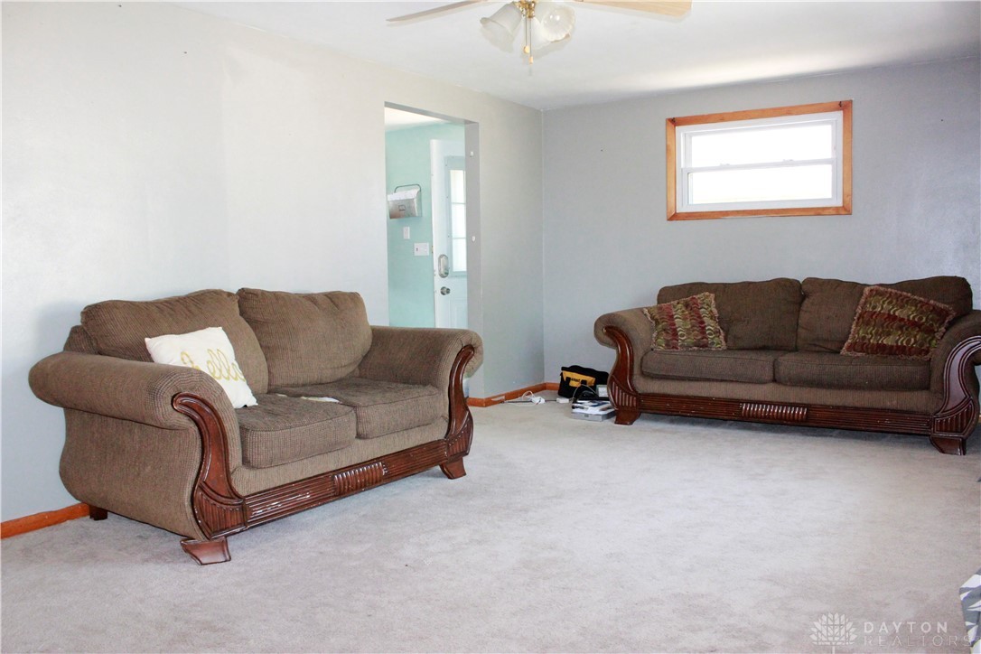 4566 West Ridgewood Road Springfield, OH 45503 - Photo 6 of 29