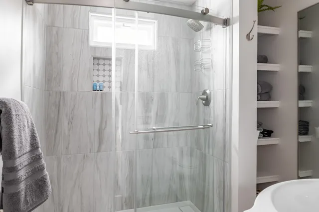 $369,900 | 466 Essex Street, Bangor, ME 04401