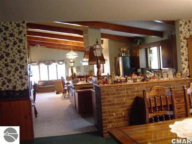 6973 East Pleasant Valley Road Shepherd, MI 48883 - Photo 7 of 17 1773422-6.JPG