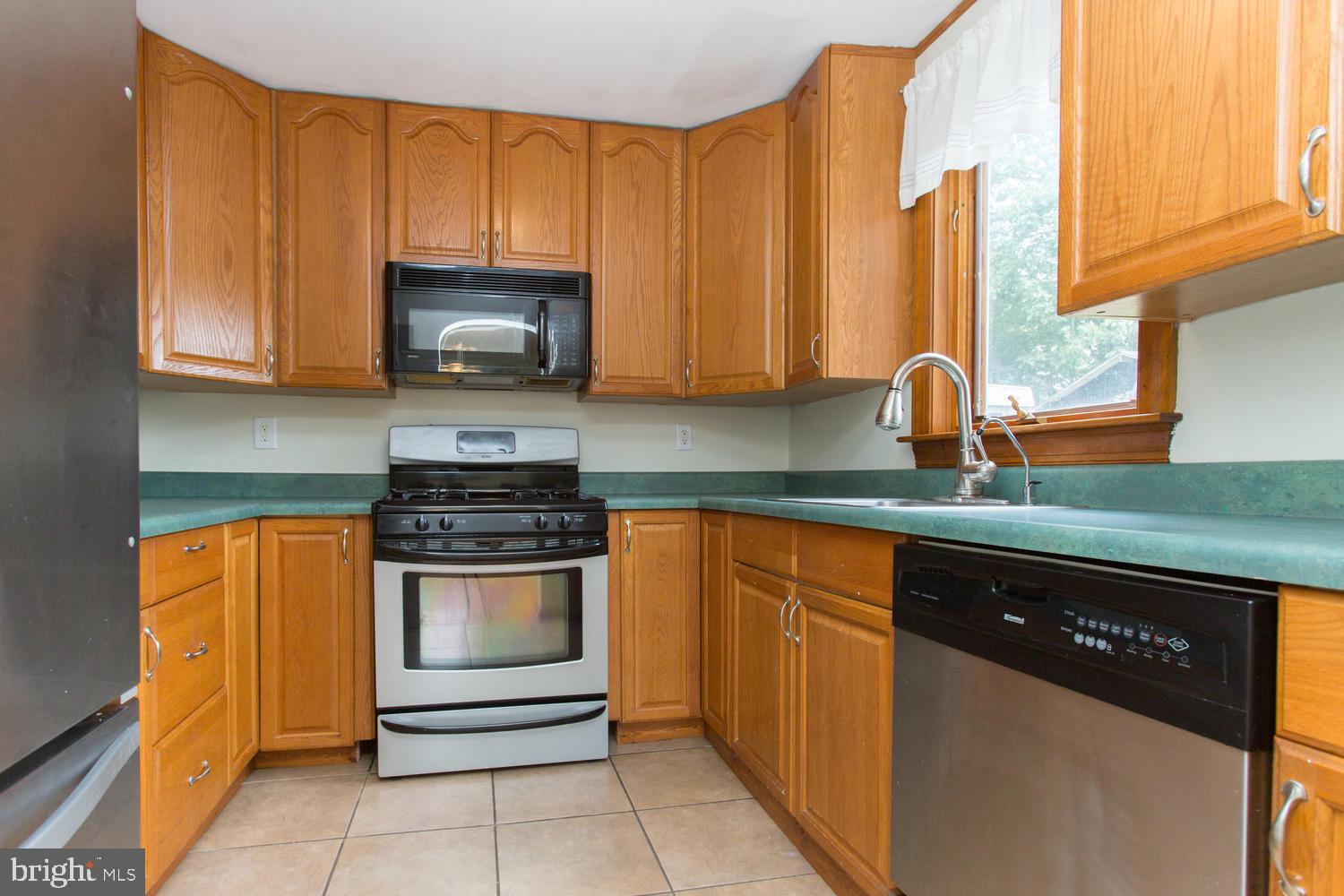 101 Ridley Drive Wallingford, PA 19086 - Photo 12 of 38