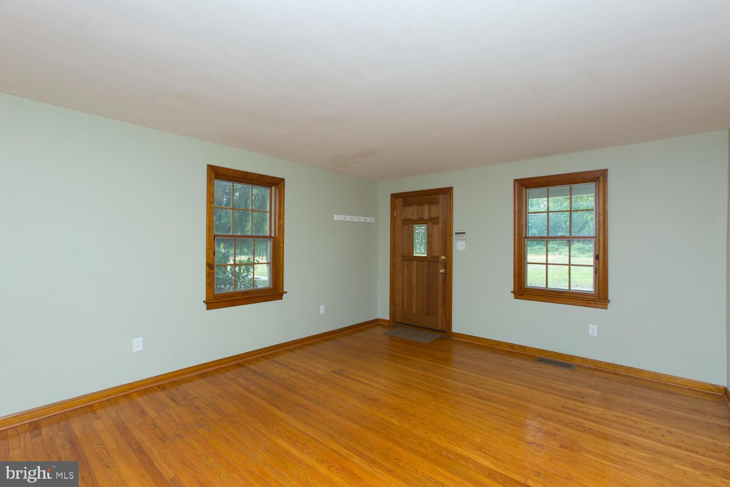 101 Ridley Drive Wallingford, PA 19086 - Photo 5 of 38