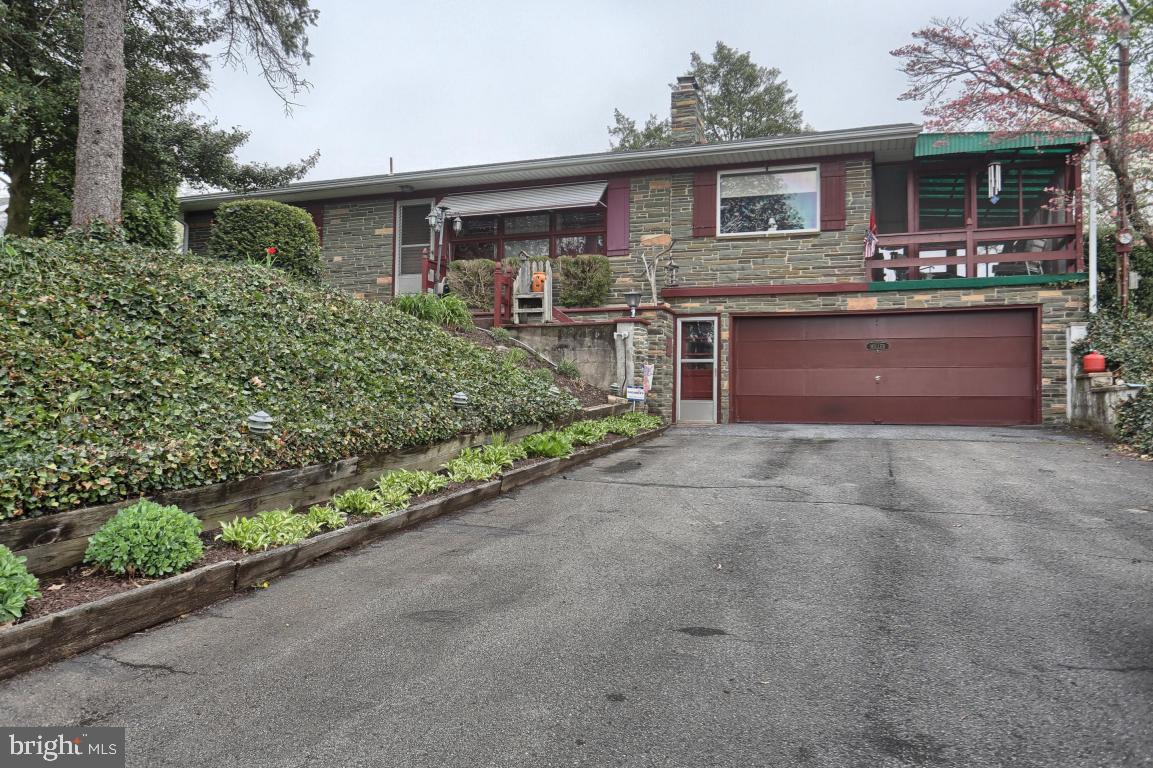 1141 Lebanon Road Manheim, PA 17545 - Photo 1 of 18 Exterior Main