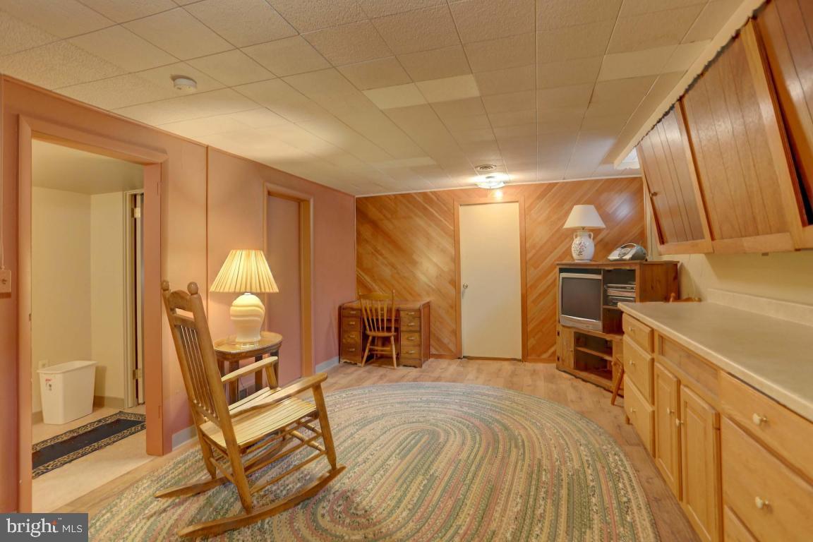 1141 Lebanon Road Manheim, PA 17545 - Photo 13 of 18