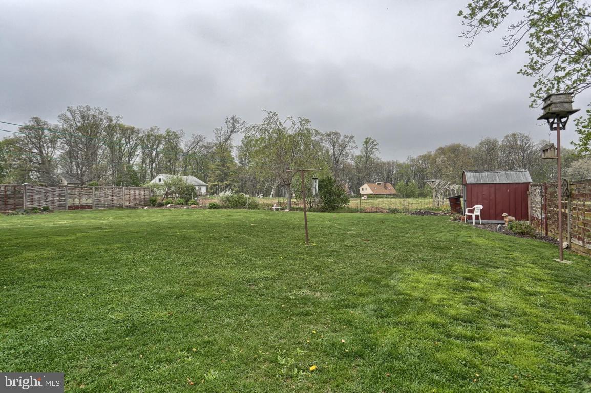 1141 Lebanon Road Manheim, PA 17545 - Photo 16 of 18