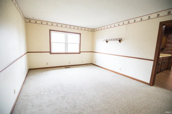 $179,900 | 929 South Main Street, Bluffton, IN 46714