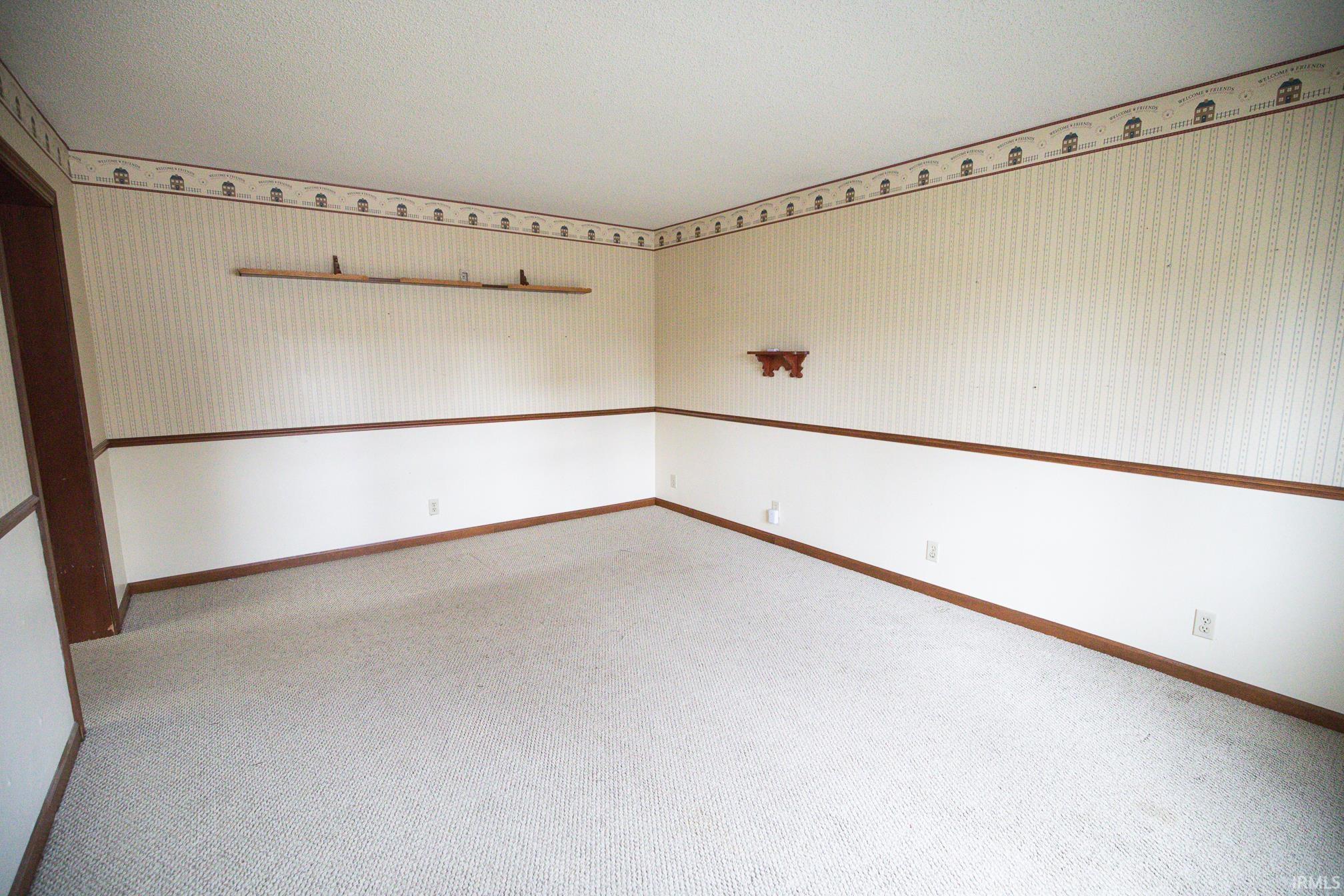 929 South Main Street Bluffton, IN 46714 - Photo 33 of 36