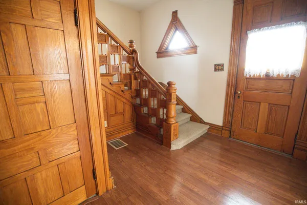 $179,900 | 929 South Main Street, Bluffton, IN 46714