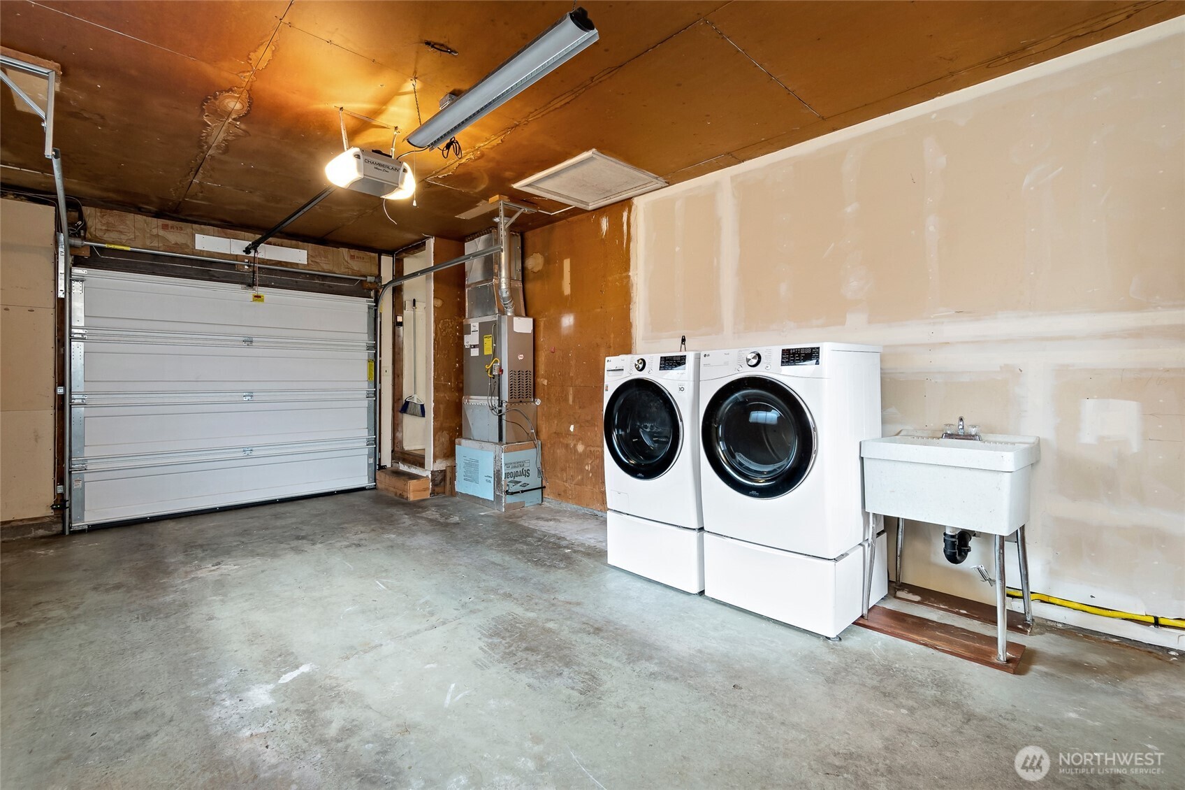527 Ramsdell Street Fircrest, WA 98466 - Photo 34 of 40 a utility room with dryer and washer