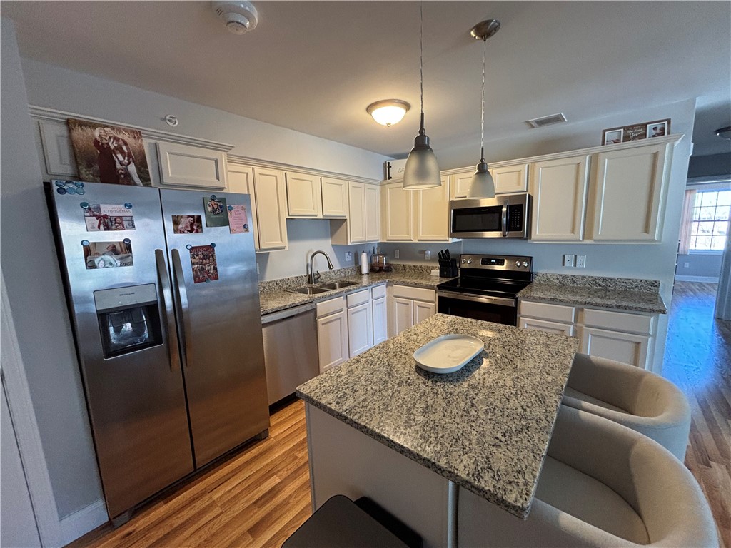 9 Gray Coach Lane, Unit 913 Cranston, RI 02921 - Photo 5 of 15