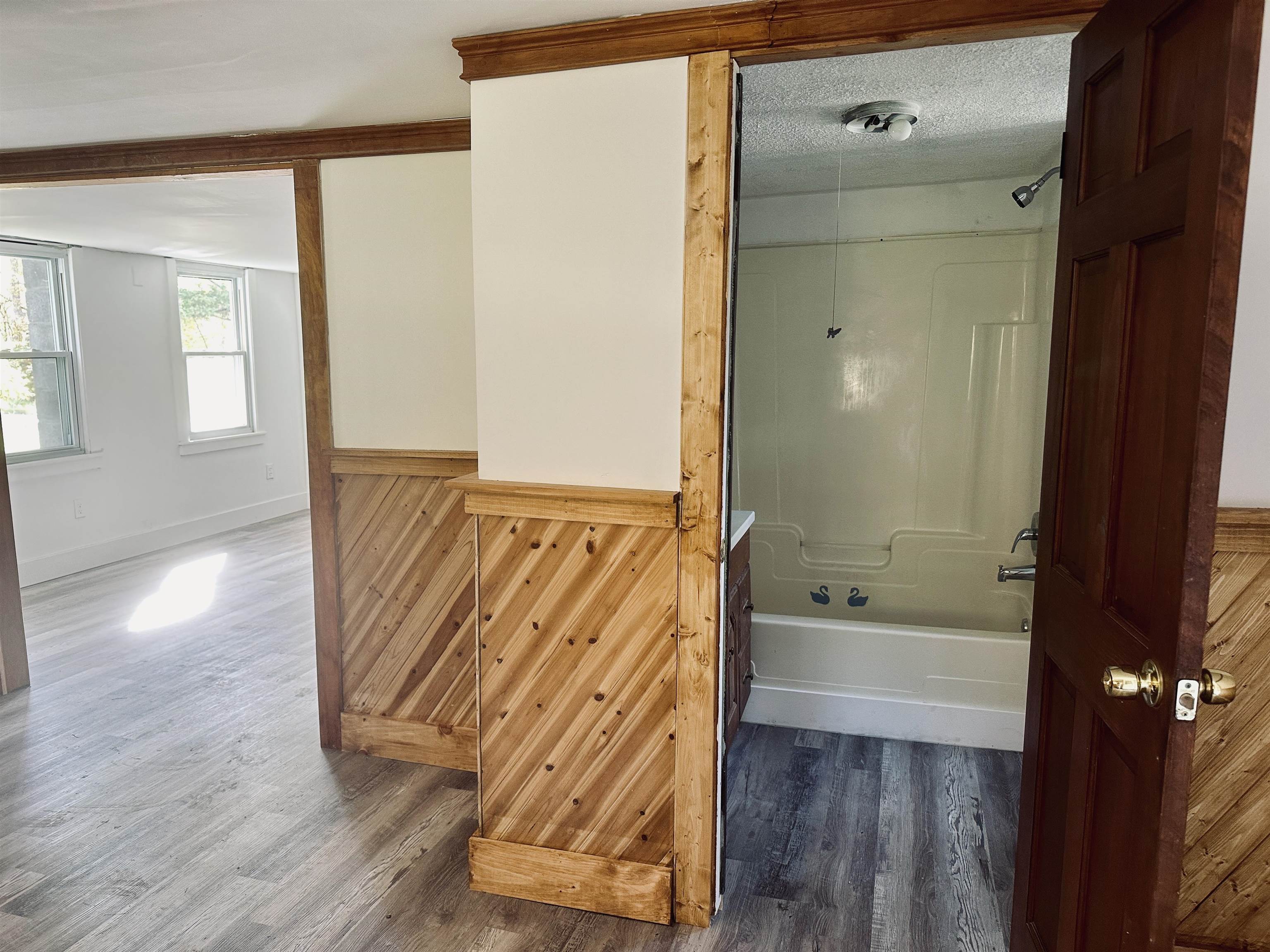 1041 North Branch Street Bennington, VT 05201 - Photo 11 of 25 Gallery Image 11