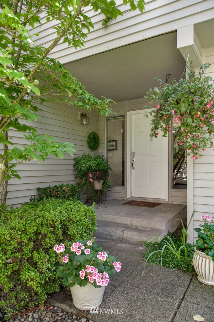 7250 Northeast Old Redmond Road, Unit C109 Redmond, WA 98052 - Photo 2 of 17 Gallery Image 2