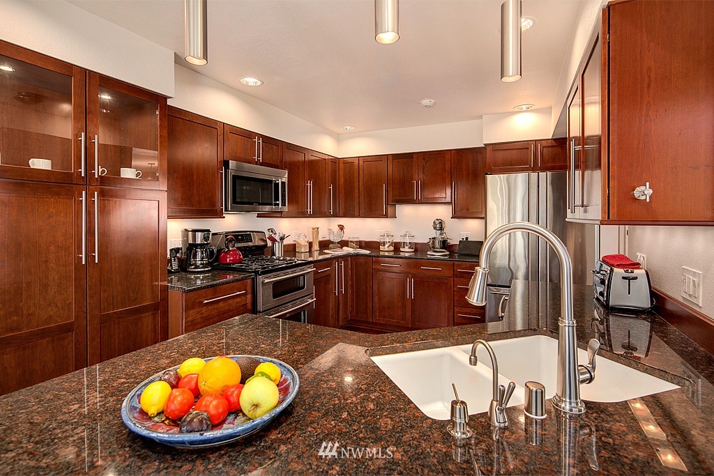 7250 Northeast Old Redmond Road, Unit C109 Redmond, WA 98052 - Photo 8 of 17 Gallery Image 8