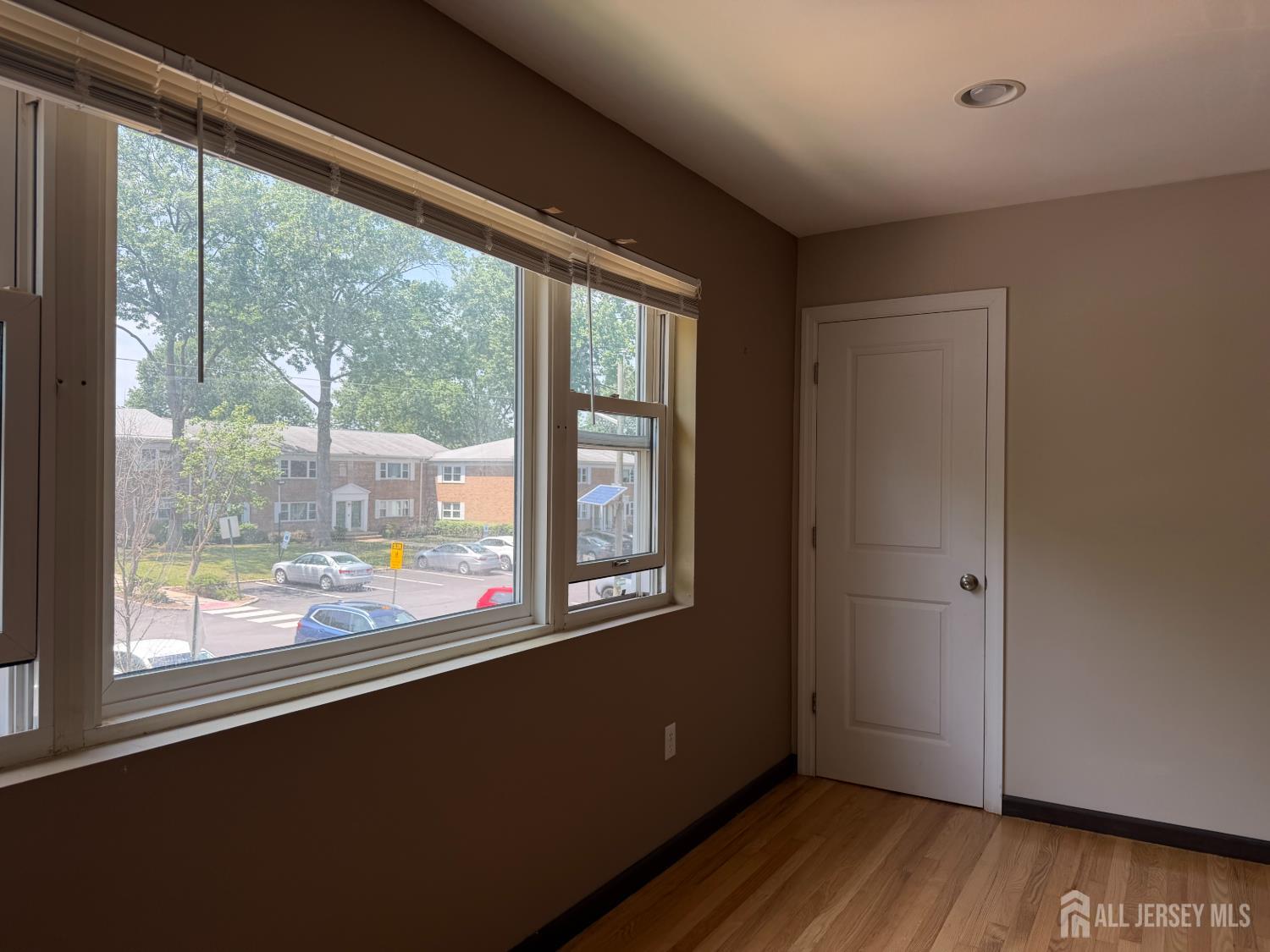 160 Evergreen Road, Unit 20B Edison, NJ 08837 - Photo 18 of 26 Gallery Image 18