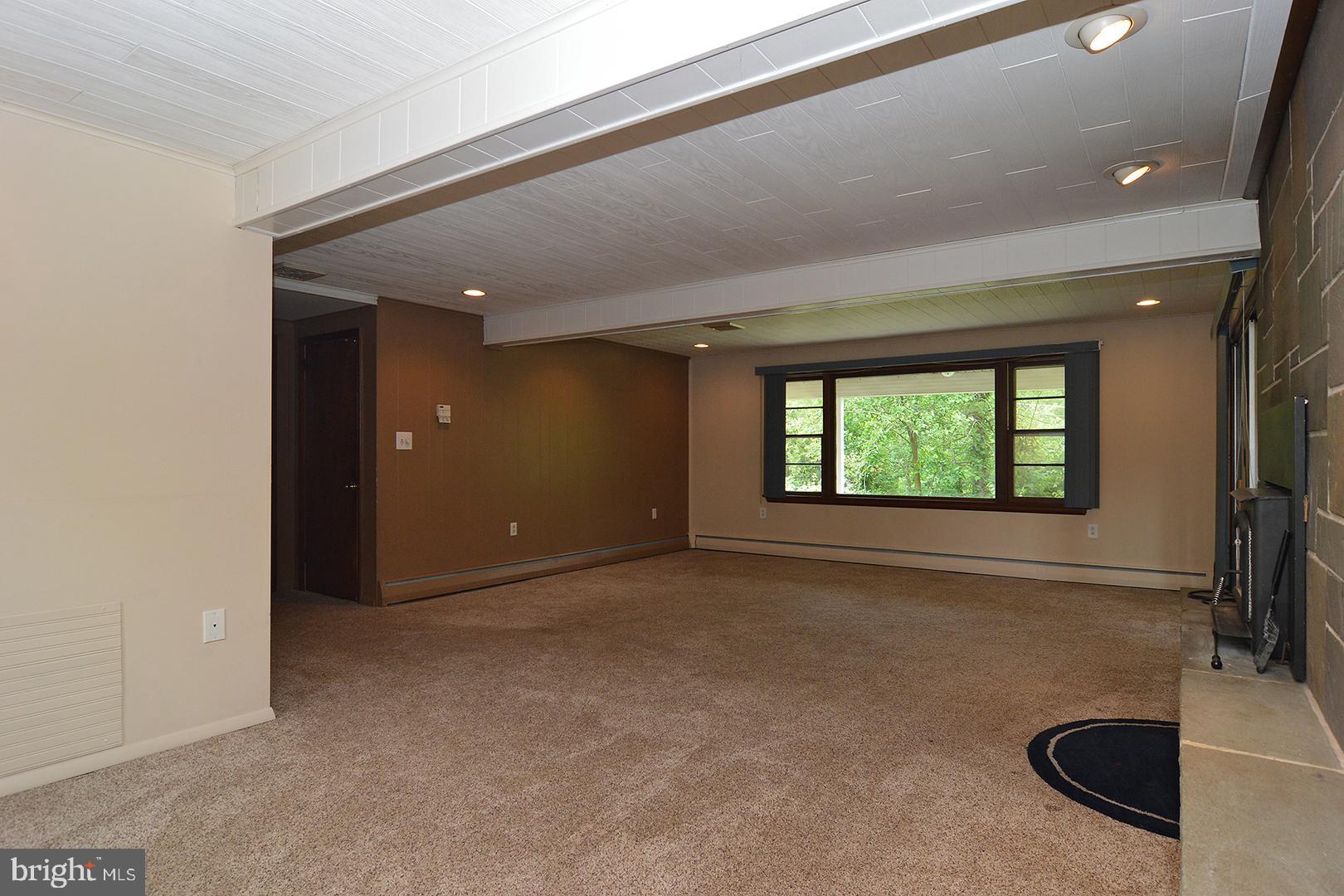 971 Lincoln Road Birdsboro, PA 19508 - Photo 22 of 38 Family Room