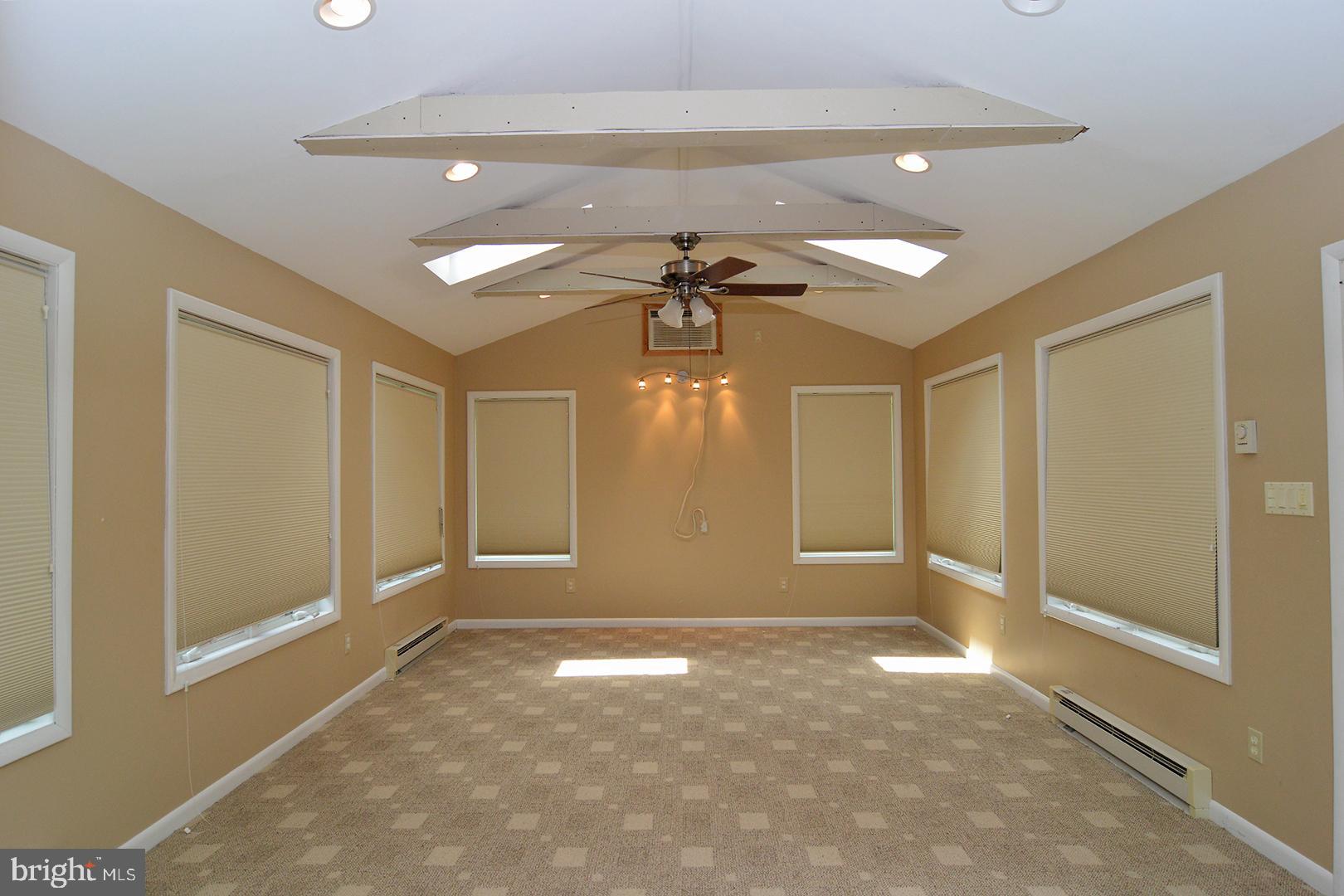 971 Lincoln Road Birdsboro, PA 19508 - Photo 23 of 38 Sun Room