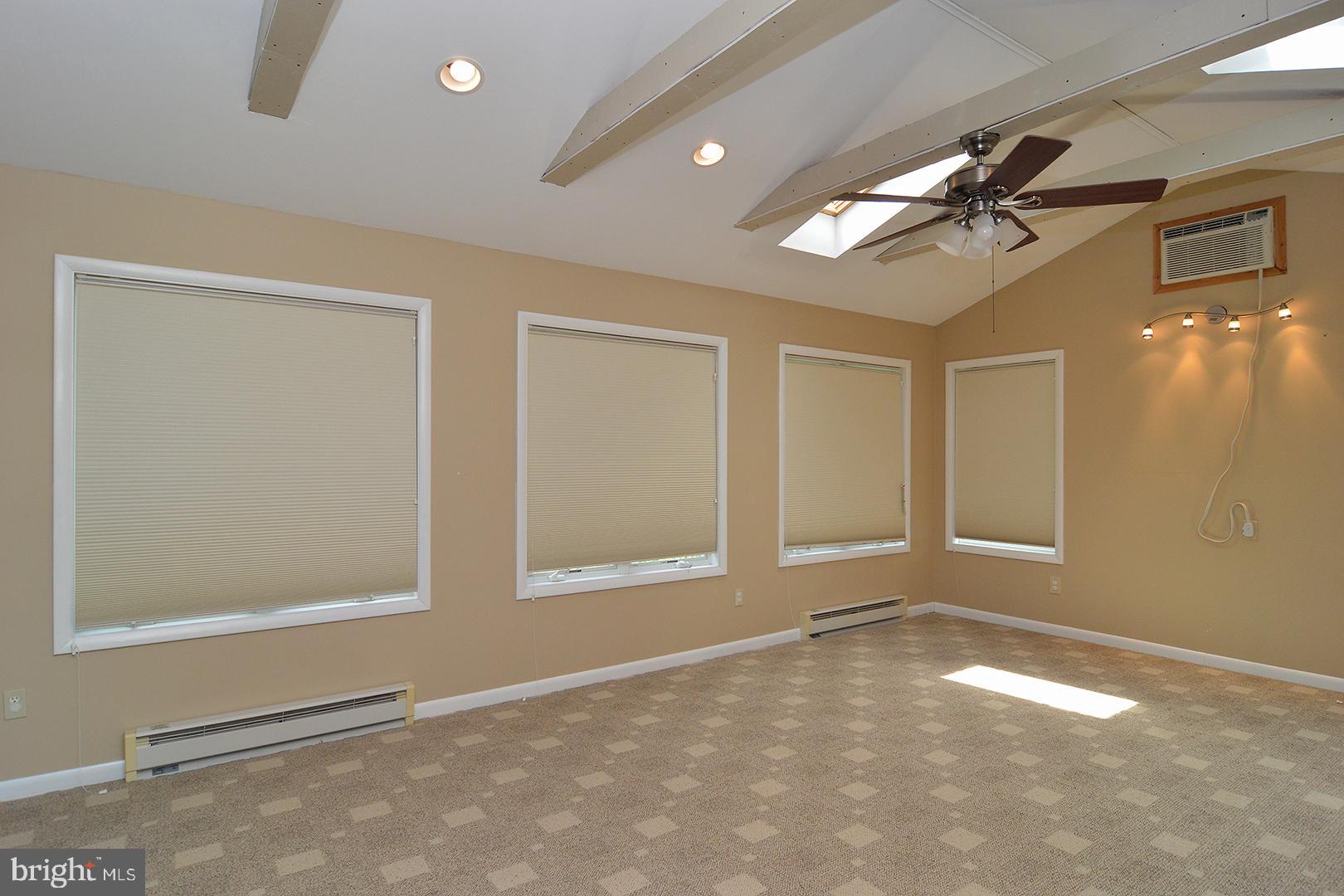971 Lincoln Road Birdsboro, PA 19508 - Photo 24 of 38 Sun Room