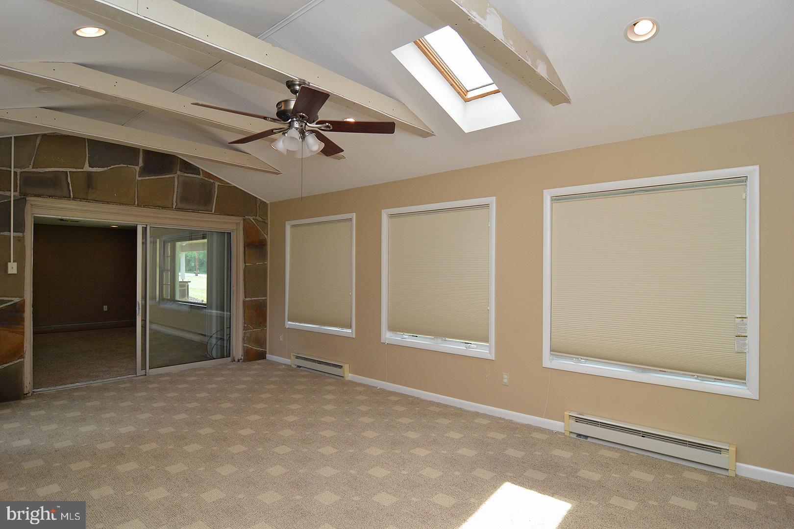 971 Lincoln Road Birdsboro, PA 19508 - Photo 26 of 38 Sun Room