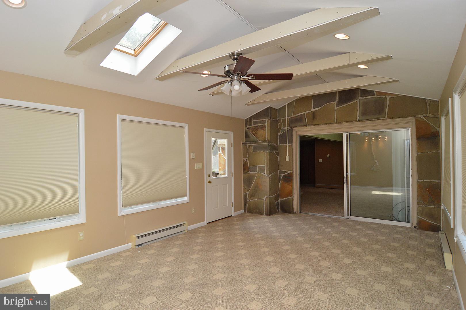 971 Lincoln Road Birdsboro, PA 19508 - Photo 27 of 38 Sun Room