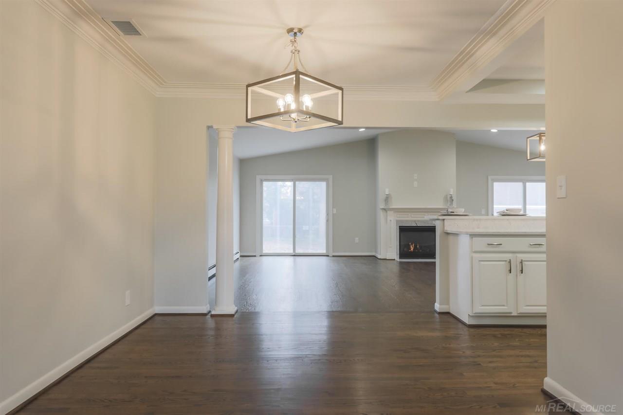 323 Lothrop Road Grosse Pointe Farms, MI 48236 - Photo 16 of 41
