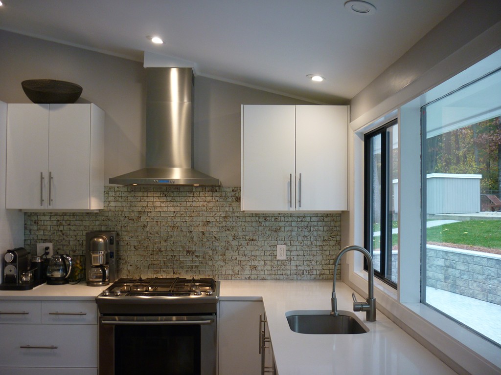 46 Pillings Pond Road Lynnfield, MA 01940 - Photo 14 of 30 Gallery Image 14
