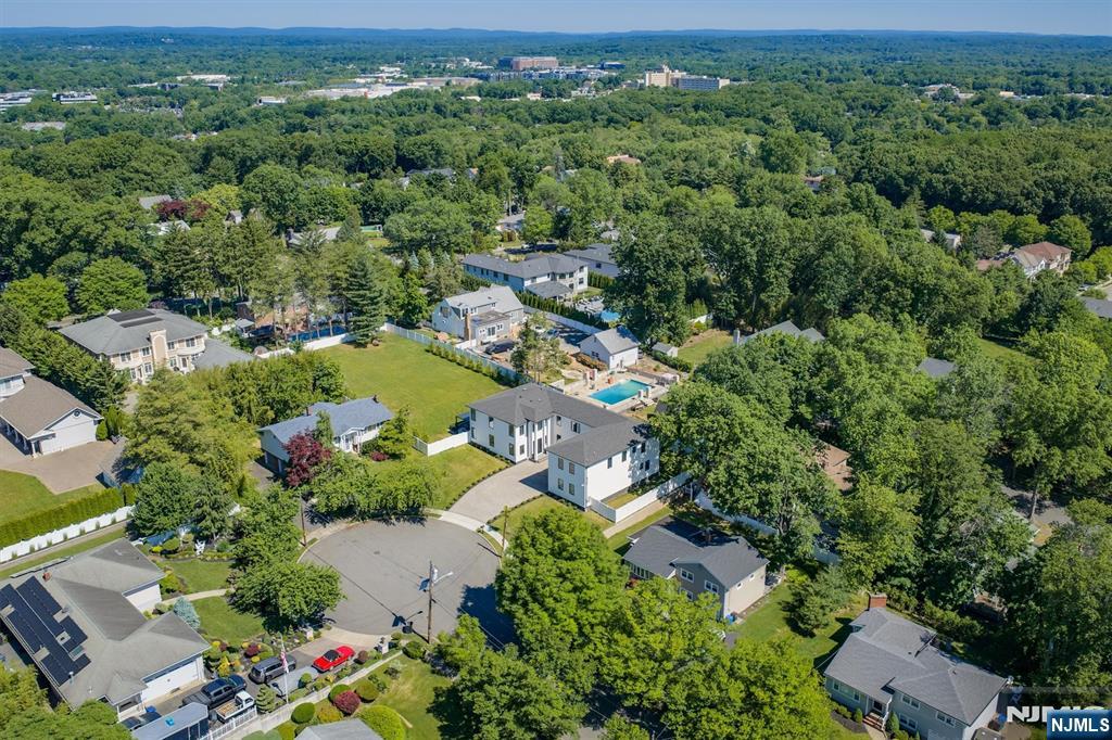 191 Nimitz Road Paramus, NJ 07652 - Photo 49 of 49