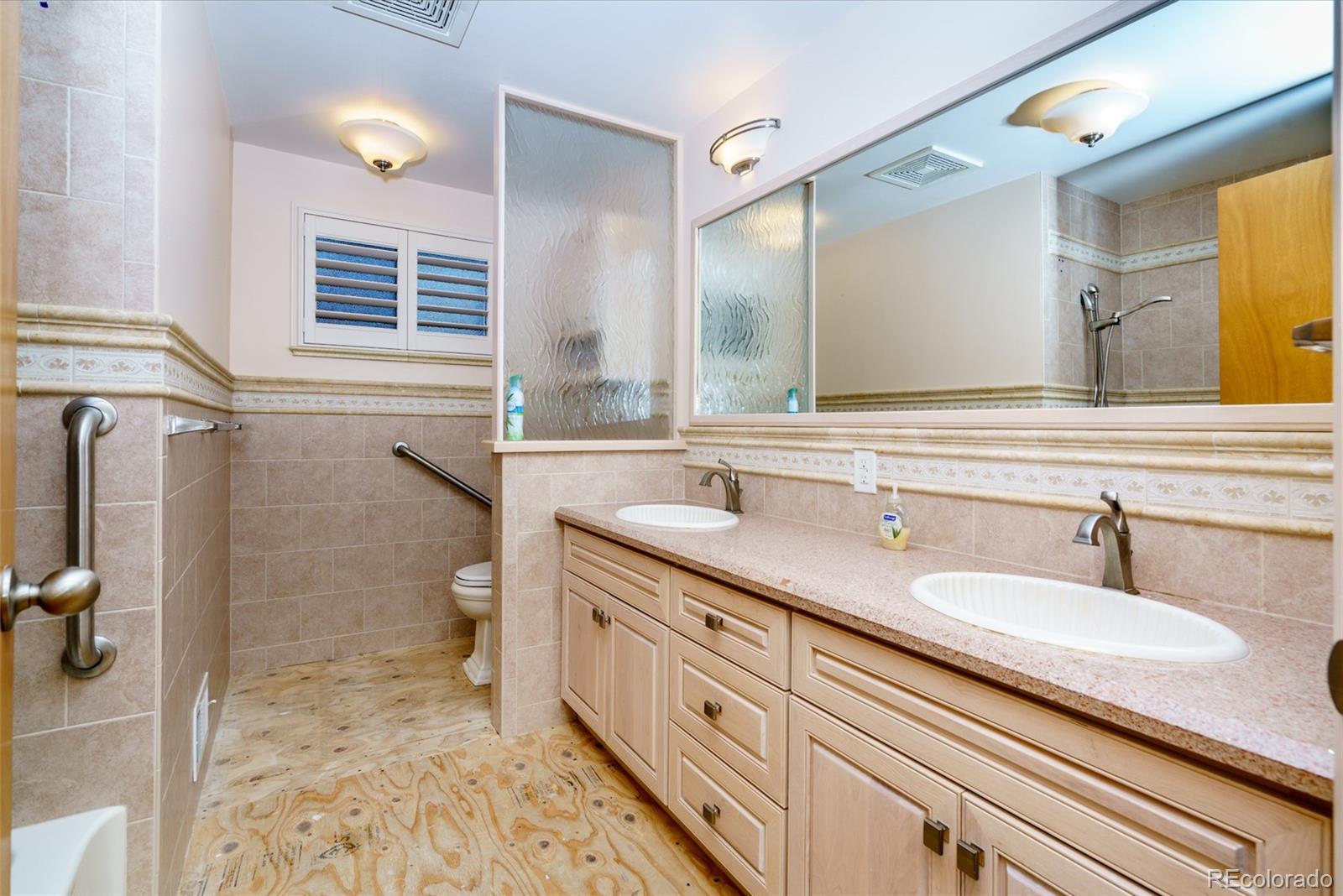 4530 Teller Street Wheat Ridge, CO 80033 - Photo 9 of 16 Gallery Image 9