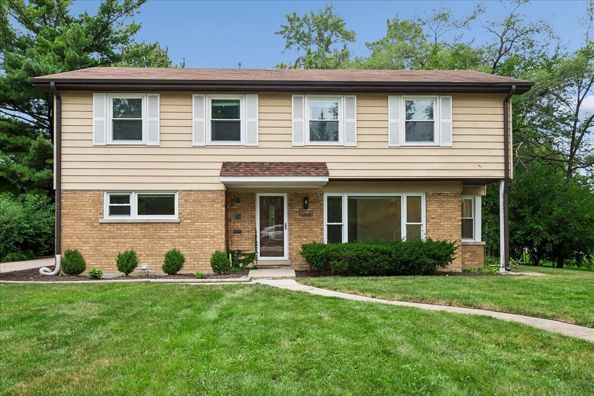 2272 Asbury Road Northbrook, IL 60062 - Photo 1 of 32 Gallery Image 1