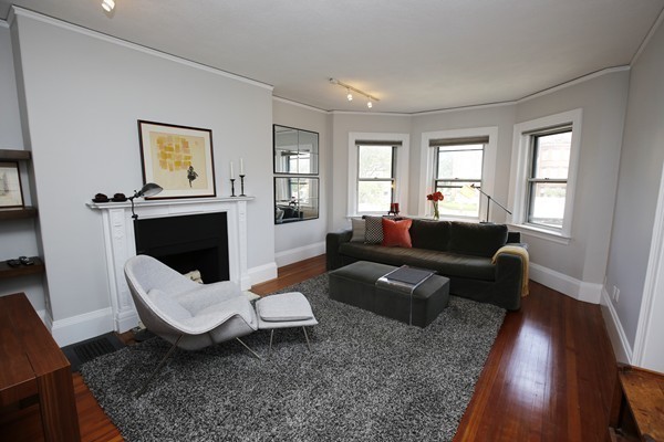 919 Beacon Street, Unit 2 Boston, MA 02215 - Photo 2 of 11