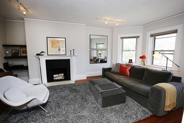 919 Beacon Street, Unit 2 Boston, MA 02215 - Photo 3 of 11