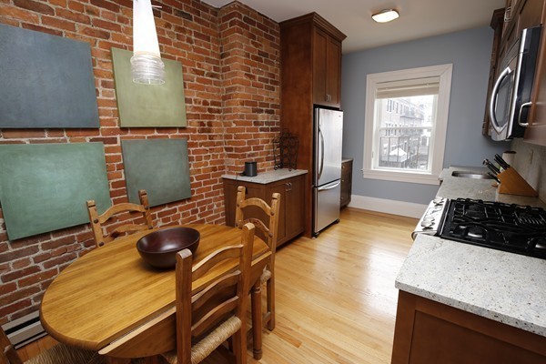 919 Beacon Street, Unit 2 Boston, MA 02215 - Photo 4 of 11