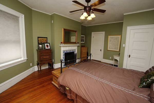 919 Beacon Street, Unit 2 Boston, MA 02215 - Photo 10 of 11