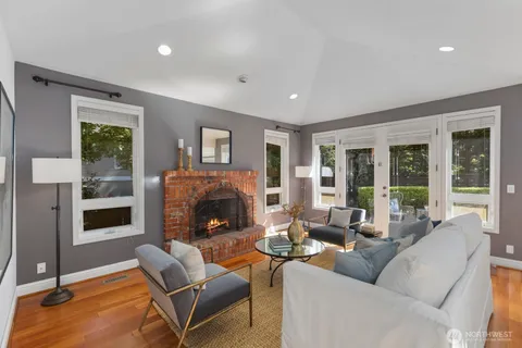 $2,625,000 | 9925 Southeast 5th Street, Bellevue, WA 98004
