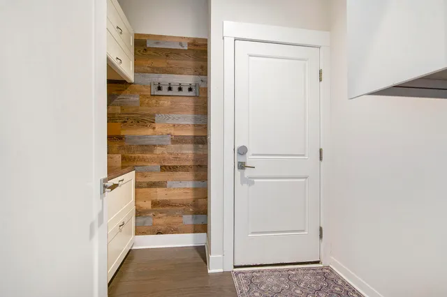 $950,000 | 413 Blossom Drive, Ann Arbor, MI 48103