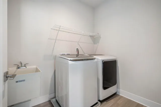 $950,000 | 413 Blossom Drive, Ann Arbor, MI 48103