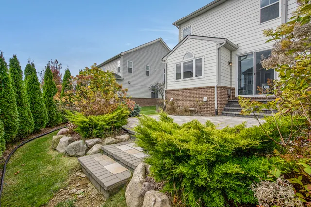 $950,000 | 413 Blossom Drive, Ann Arbor, MI 48103