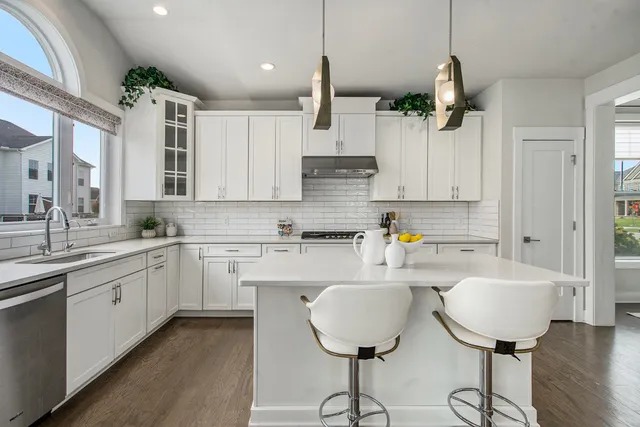 $950,000 | 413 Blossom Drive, Ann Arbor, MI 48103