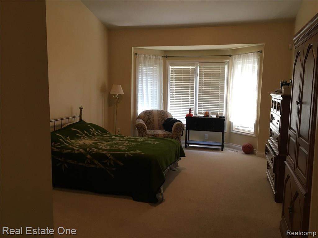 3697 Warwick Drive Rochester Hills, MI 48309 - Photo 26 of 31