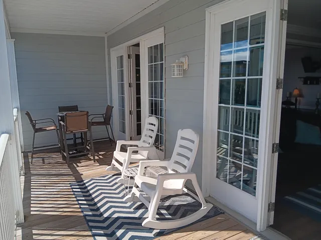 $975,000 | 106 West Arctic Avenue, Unit 1D, Folly Beach, SC 29439