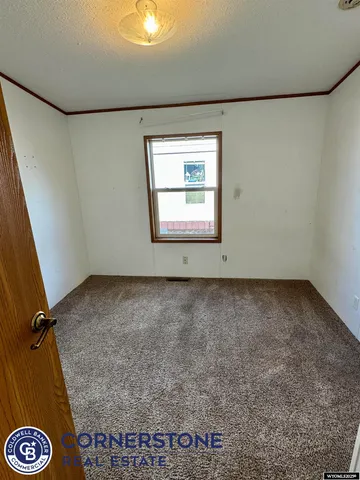 $35,900 | 477 Westshore Road, Casper, WY 82601