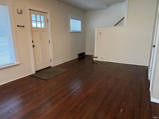 $164,900 | 1111 South 27th Street, South Bend, IN 46615