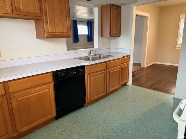 $164,900 | 1111 South 27th Street, South Bend, IN 46615