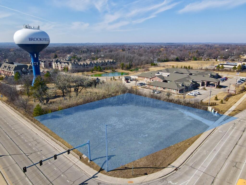 Lt2 Capitol Drive Brookfield, WI 53045 - Photo 1 of 6 Aerial