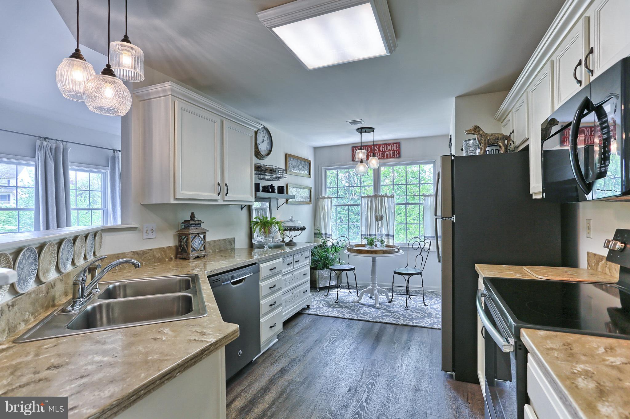 4527 Deer Path Road Harrisburg, PA 17110 - Photo 11 of 23 Stunning Quartz Countertops