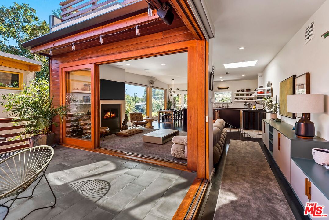 8544 Ridpath Drive West Hollywood, CA 90046 - Photo 13 of 34 a view of a living room and entry way