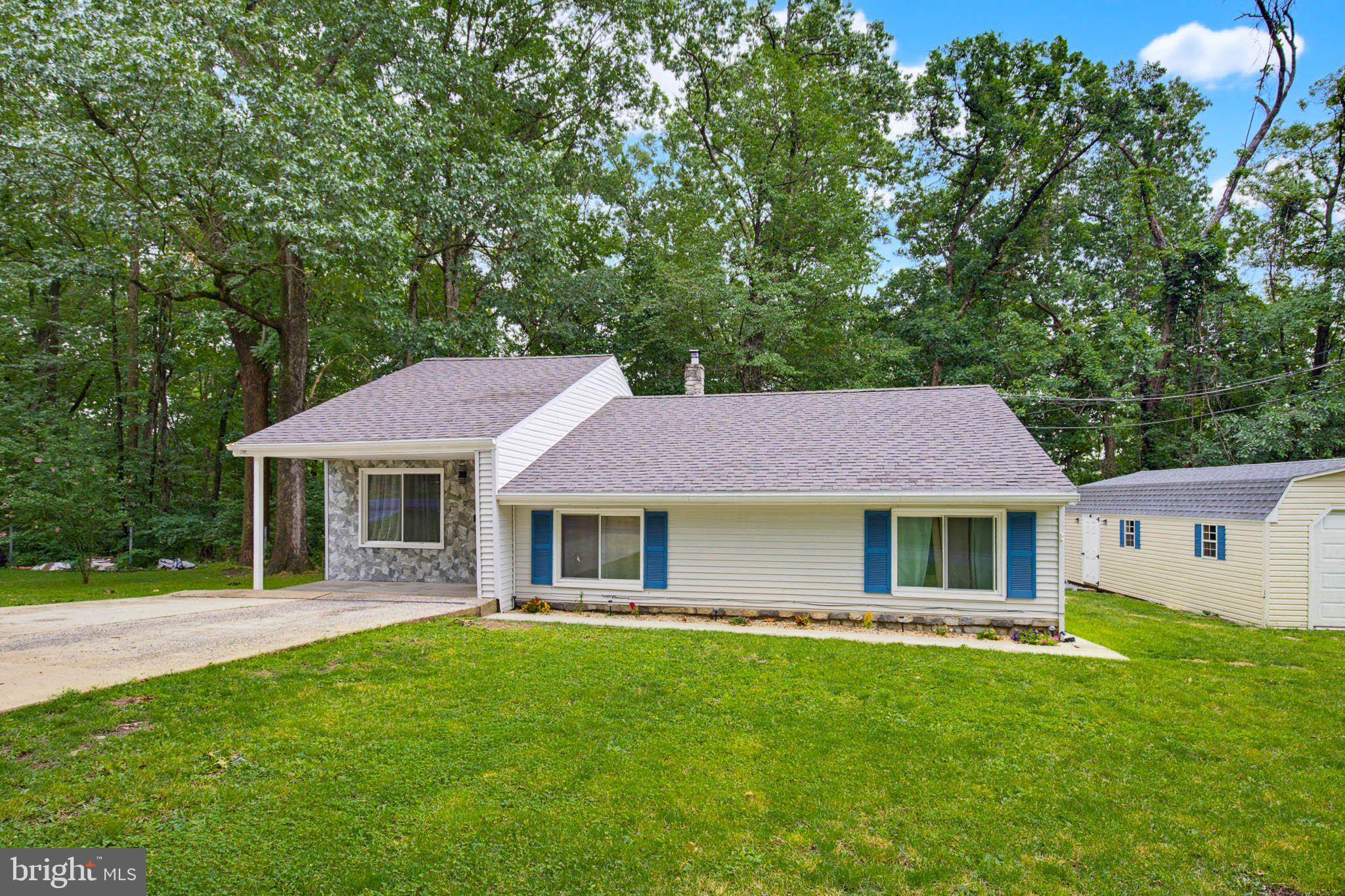 1607 Holtz Road Enola, PA 17025 - Photo 4 of 39