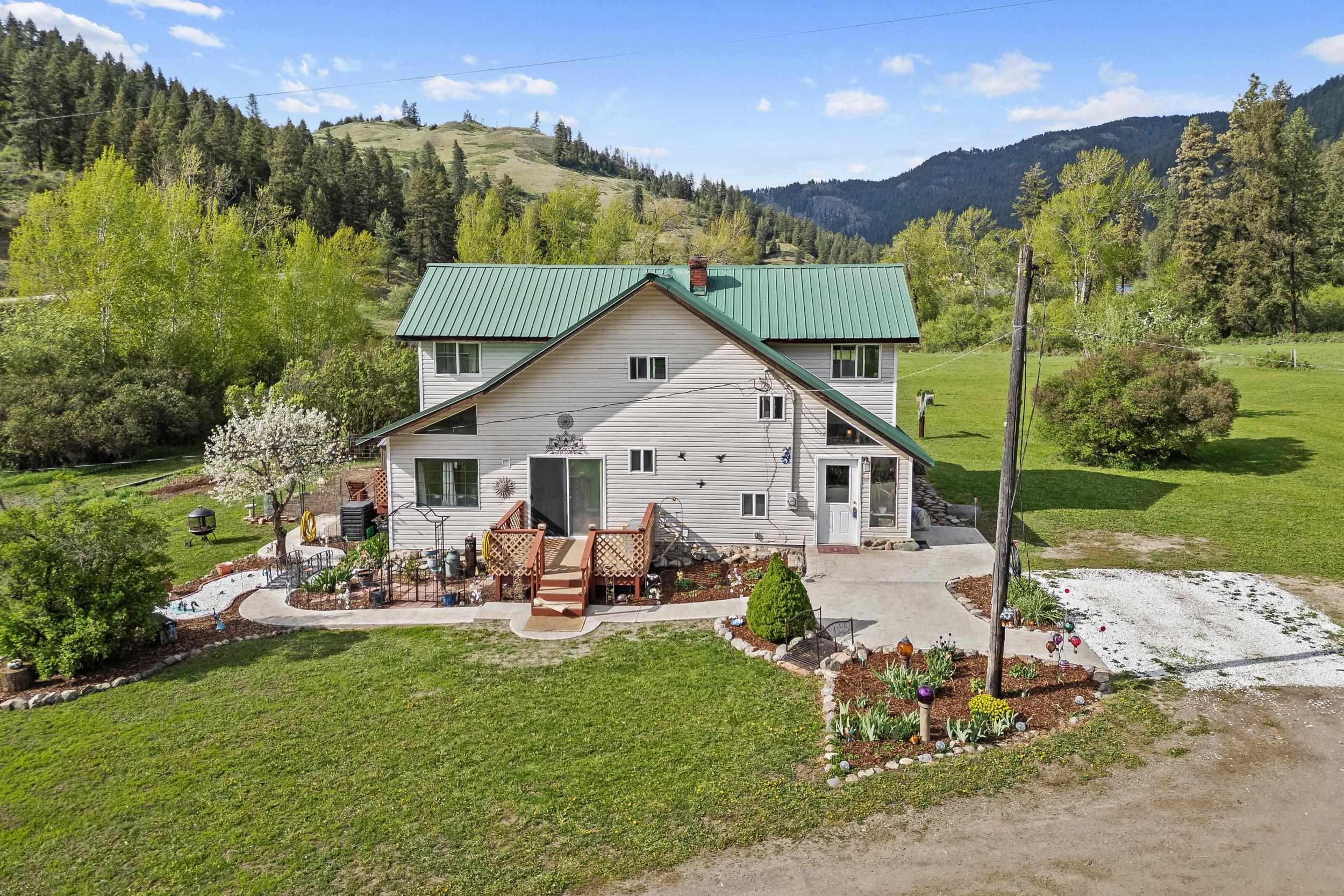 3063 Hungry Hill Road Kettle Falls, WA 99141 - Photo 3 of 50 Gallery Image 3